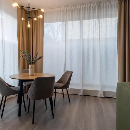 Modern Living Apartment - Naehe Stadtpark, U-Bahn, Altstadt, 2-Zimmer *