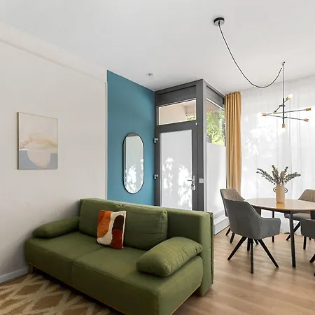 Apartamento 2-zimmer - Parken - Naehe Stadtpark, Altstadt, U-bahn *